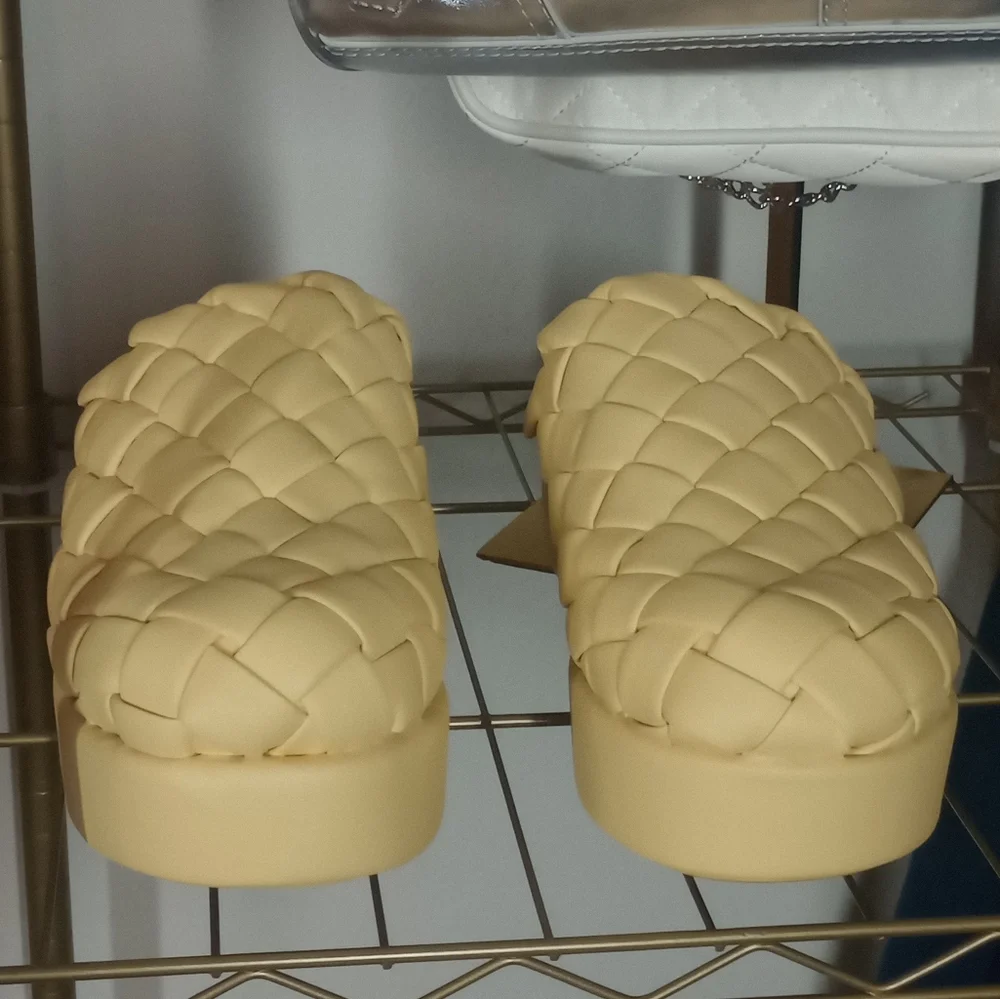 Shoes. Circus by Sam Edelman. Size: 9. Color: Butter Yellow. NWT. - Picture 3 of 7